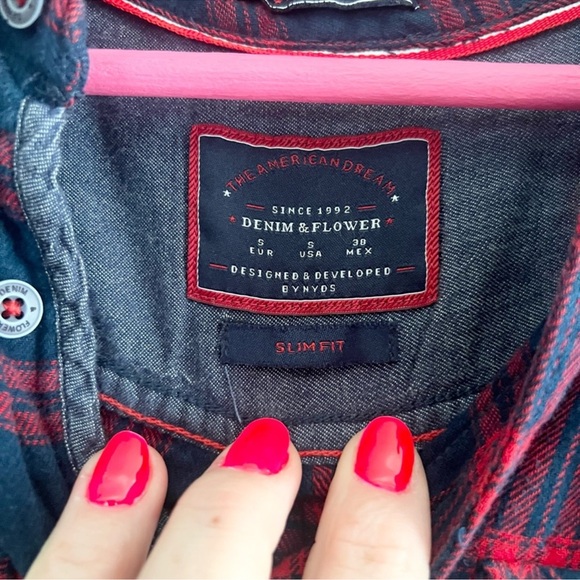 THE AMERICAN DREAM. Plaid button down. Size S - Picture 2 of 4